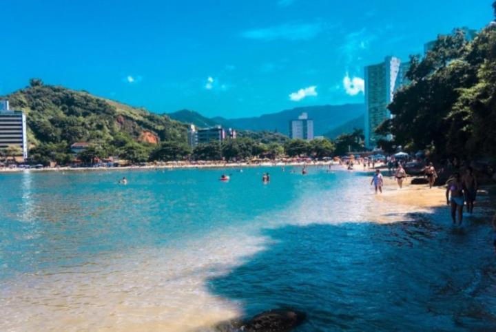 Apartamento Dona Frida Prainha Com Wifi Pe Na Areia Caraguatatuba Exterior photo