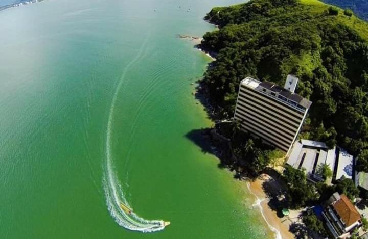 Apartamento Dona Frida Prainha Com Wifi Pe Na Areia Caraguatatuba Exterior photo