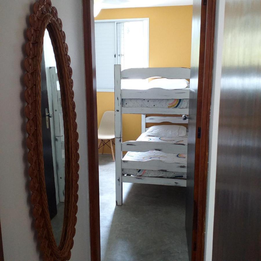 Apartamento Dona Frida Prainha Com Wifi Pe Na Areia Caraguatatuba Exterior photo