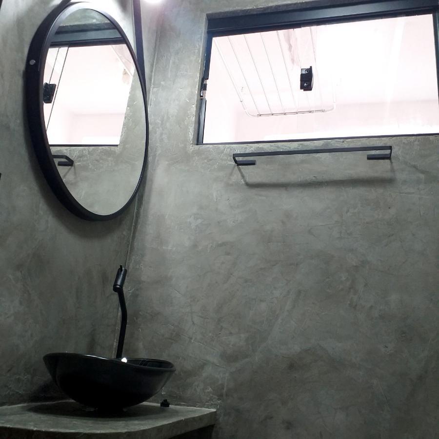 Apartamento Dona Frida Prainha Com Wifi Pe Na Areia Caraguatatuba Exterior photo