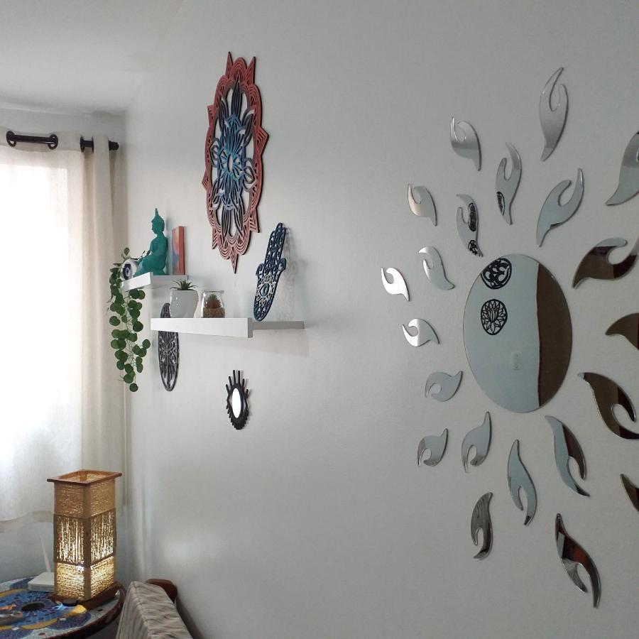 Apartamento Dona Frida Prainha Com Wifi Pe Na Areia Caraguatatuba Exterior photo