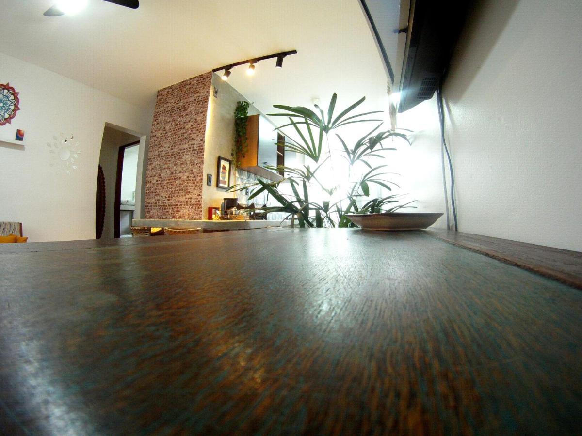 Apartamento Dona Frida Prainha Com Wifi Pe Na Areia Caraguatatuba Exterior photo