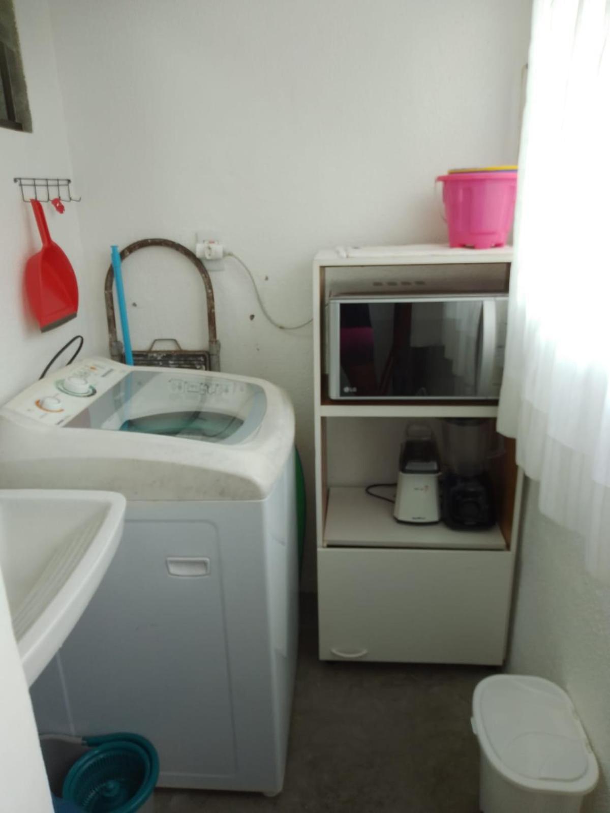 Apartamento Dona Frida Prainha Com Wifi Pe Na Areia Caraguatatuba Exterior photo